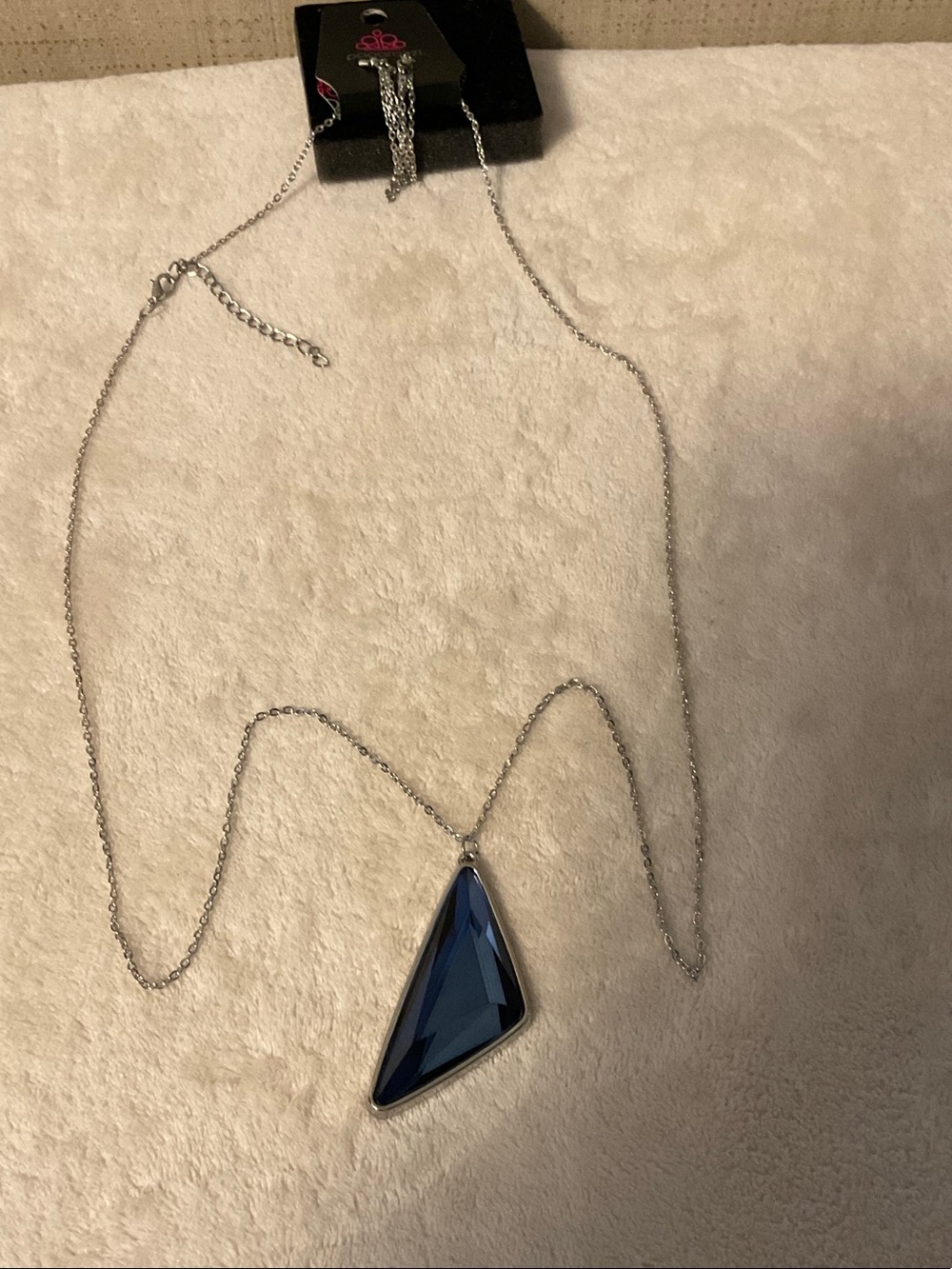 paparazzi Silver Necklace with Deep Blue Geometric Pendant